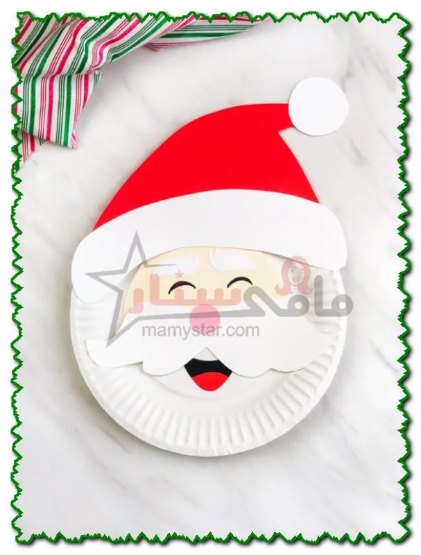 santa face on paper plate