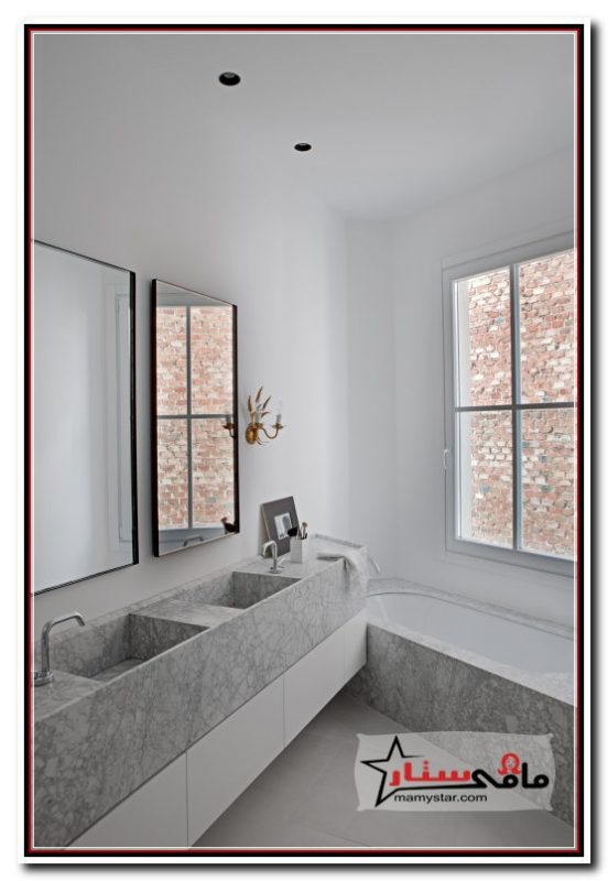 modern gray and white bathroom decor