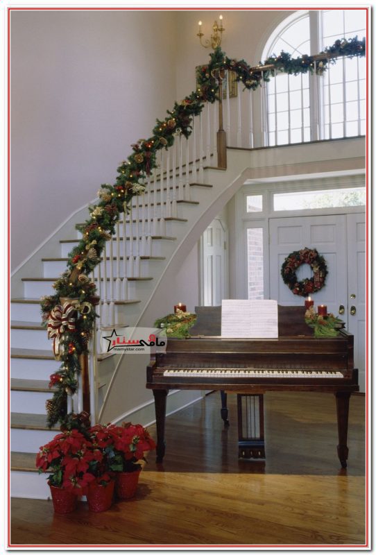 christmas garland staircase decorating