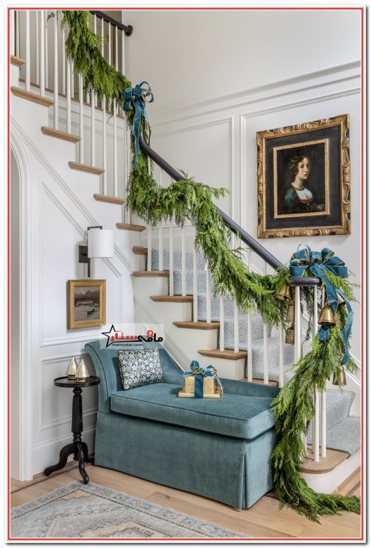 christmas garland for stairs