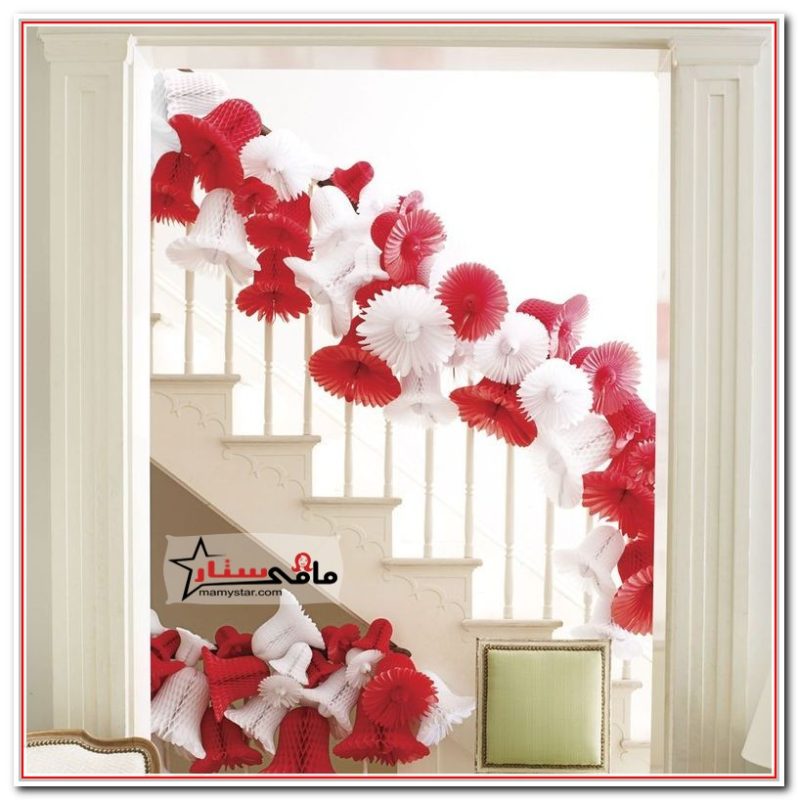 garland for stairs christmas