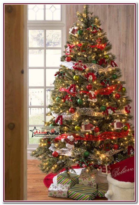 green christmas tree decorations