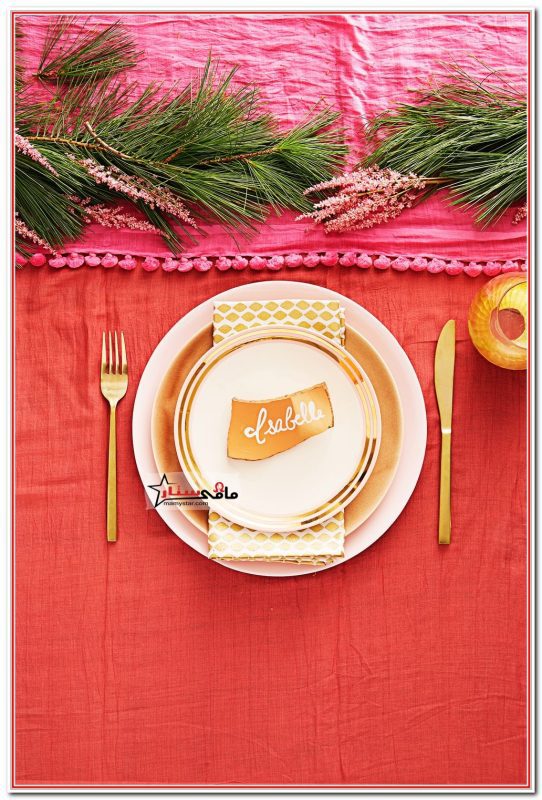 red xmas tablecloth