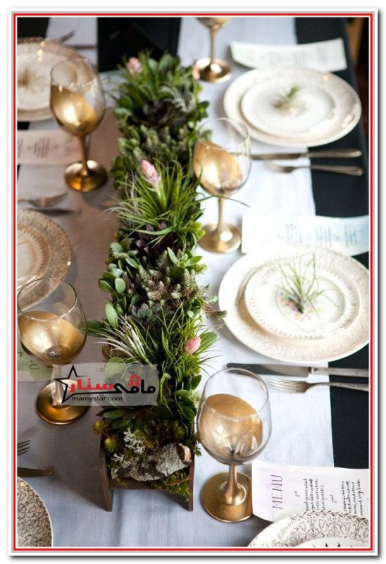 white and gold christmas table decorations